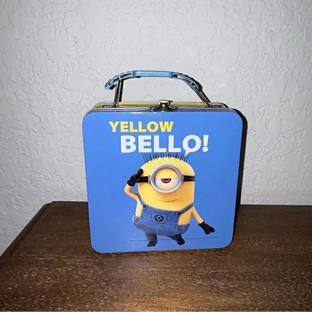 Mini Collectible Minion Yellow Bello Tin Lunchbox
